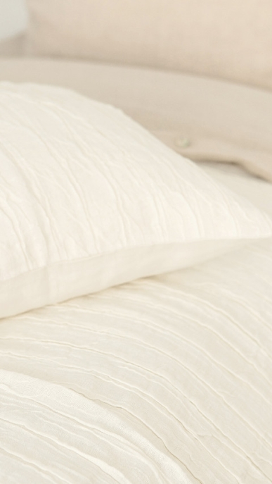 bed-cover-art-cl401-85-linen-15-cotton-off-white-200x220-pillowcase-42x42-2_1573562289-404aa17263d61656af94fa7835a9669b.jpg