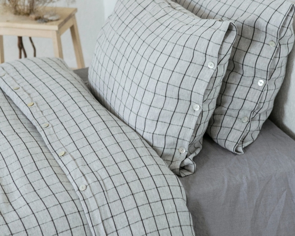 bed-linen-art-ll518t-100-linen-grey-with-black-checks-pillowcase-50x70-duvet-cover-140x200-with-buttons-2_1573556528-f6569f7b26ce226002c2bc546f6ede00.jpg