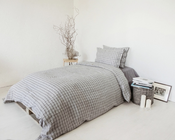 bed-linen-art-ll518t-100-linen-grey-with-black-checks-pillowcase-50x70-duvet-cover-140x200-with-buttons_1573556527-a16edcc9a27c6a2e392192ce80837aa6.jpg