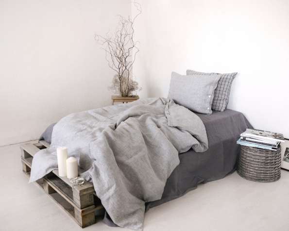 bed-linen-art-ll519t-100-linen-grey-pillowcase-50x70-oxford-duvet-cover-140x200-pillowcase-50x70-ll518t-grey-with-black-checks-with-buttons-2_1573556783-cbe3cb3f006ed7d448cc4563a08538b0.jpg