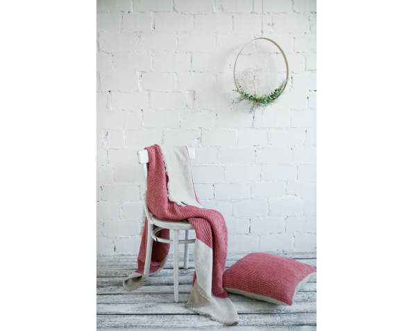 blanket-art-ll093dt-ll047t-natural-red-150x200-pillow-cover-50x50_1573559406-86dd7e19a08474564d68437900d572da.jpg