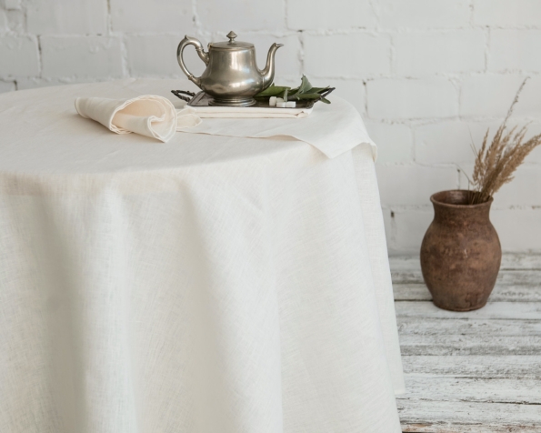 tablecloth-napkin-art-ll10f-100-linen-mod-1-white-210x210-45x45_1573477509-68c2d57c942b8f2436bf8f1ad7030466.jpg