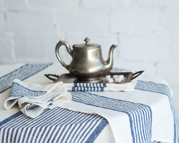 tablecloth-runner-napkin-art-ll035t-100-linen-white-blue-stripes-150x150-350x150-45x45-45x150-mod-1-1_1573137059-ddc02ff59d484903ee81cadedd2123e6.jpg